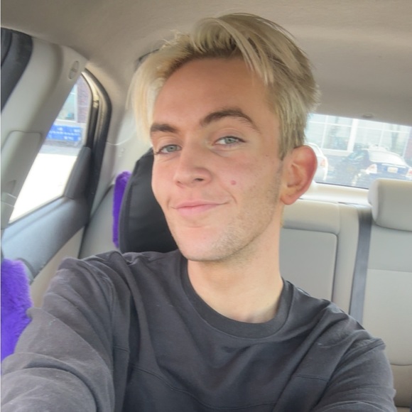 Meet your Posher, Caden - Picture 1 of 5